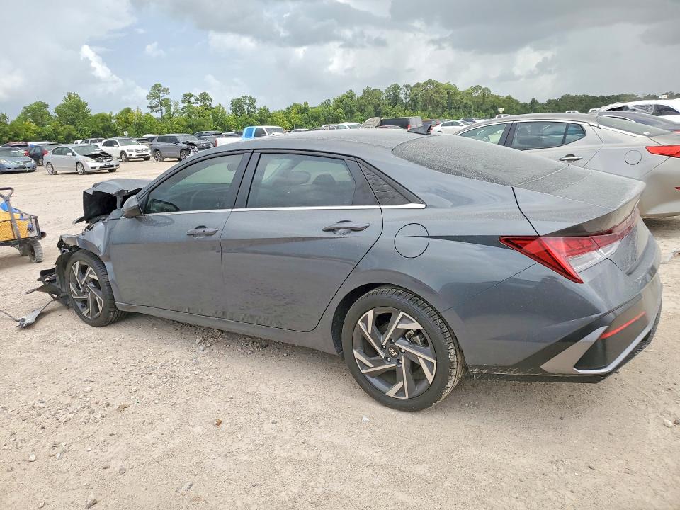 Photo 2 from auction – 2024 HYUNDAI ELANTRA with VIN KMHLS4DG2RU765329