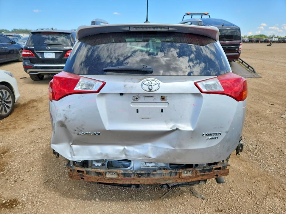 Photo 6 from auction – 2015 TOYOTA RAV4 with VIN 2T3DFREV2FW385025