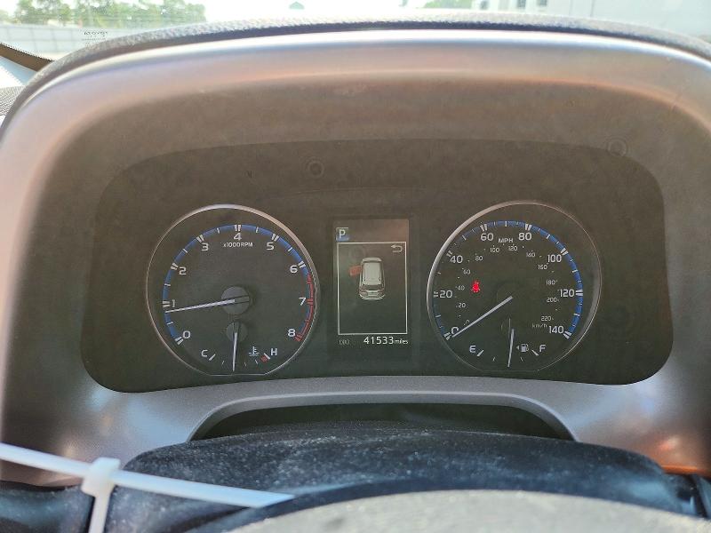 Photo 9 from auction – 2018 TOYOTA RAV4 with VIN 2T3ZFREV9JW422795