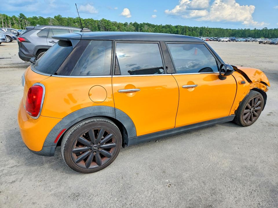 Photo 3 from auction – 2015 MINI COOPER with VIN WMWXS5C59FT832583