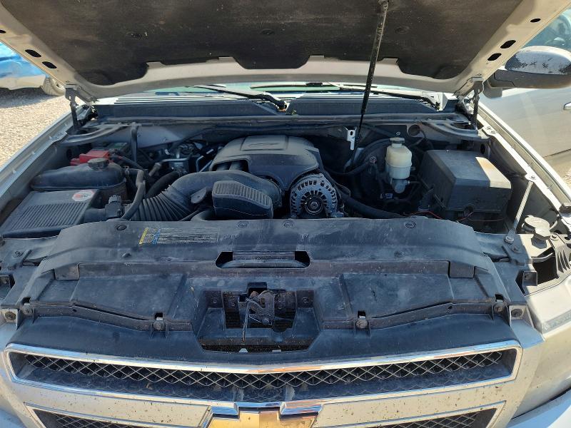 Photo 12 from auction – 2010 CHEVROLET SUBURBAN with VIN 1GNUKJE36AR134648