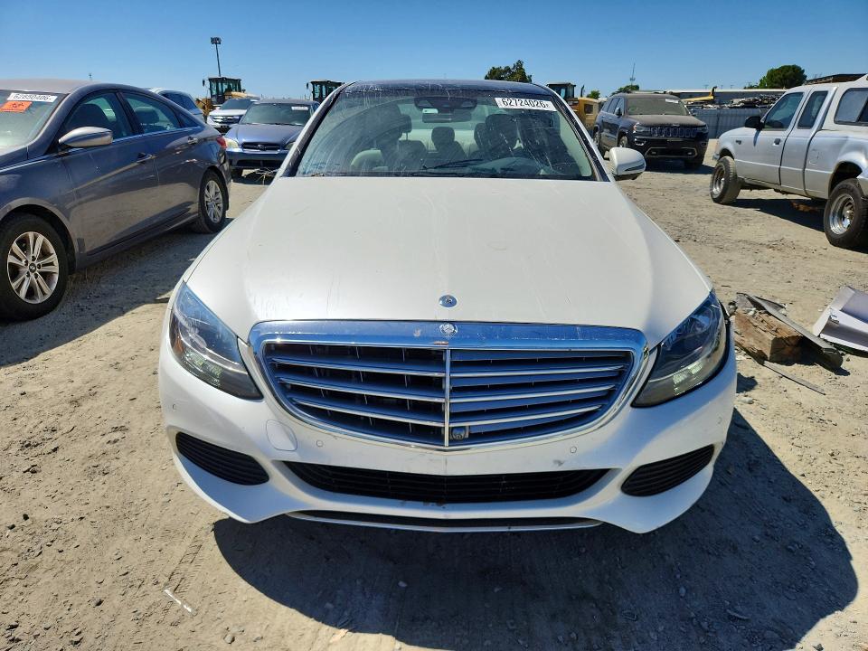 Photo 5 from auction – 2016 MERCEDES-BENZ C with VIN 55SWF4KB2GU140902