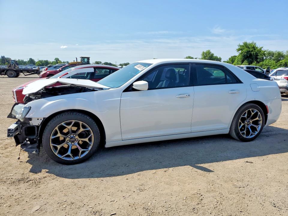 CHRYSLER 300 2015 with VIN 2C3CCABG6FH848865 - Photo from auction