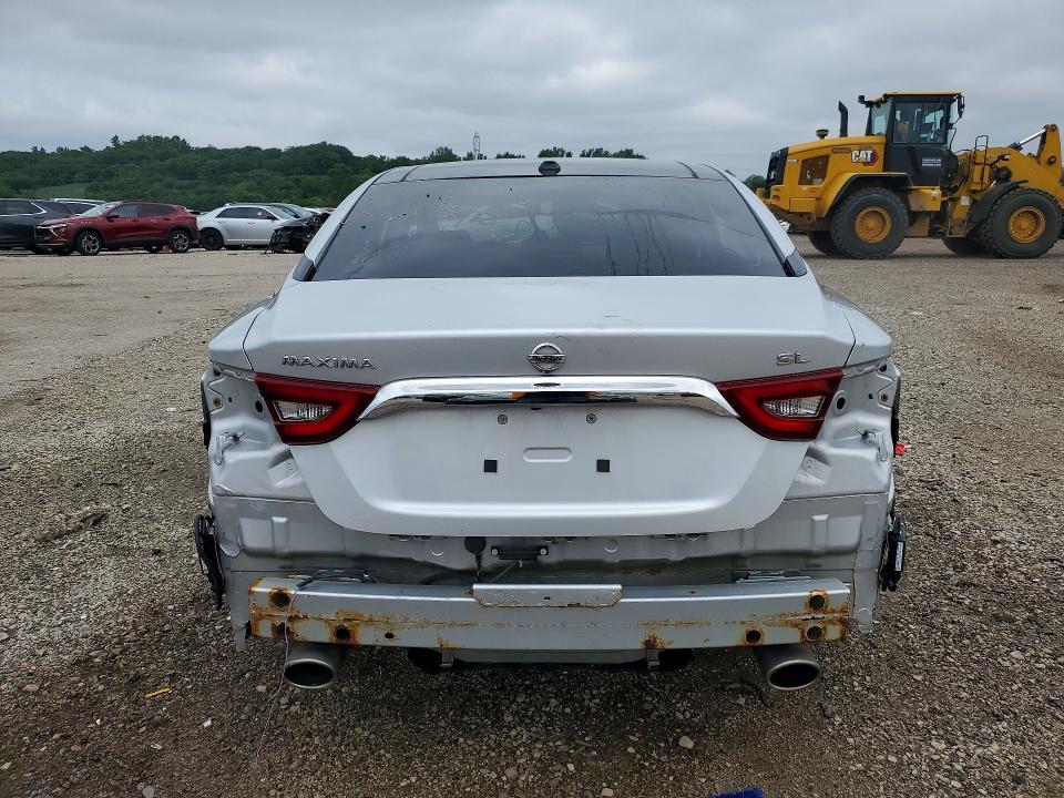 Photo 6 from auction – 2017 NISSAN MAXIMA with VIN 1N4AA6AP3HC400196