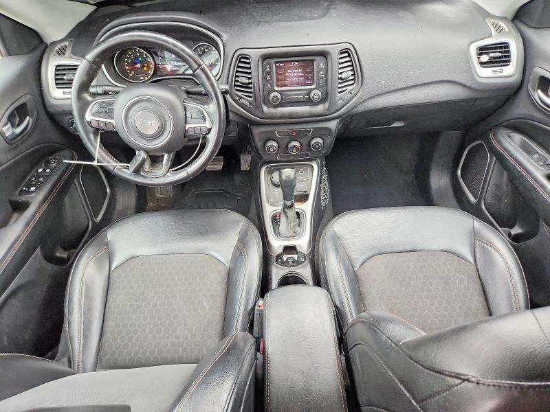 Photo 8 from auction – 2018 JEEP COMPASS with VIN 3C4NJDBBXJT161565