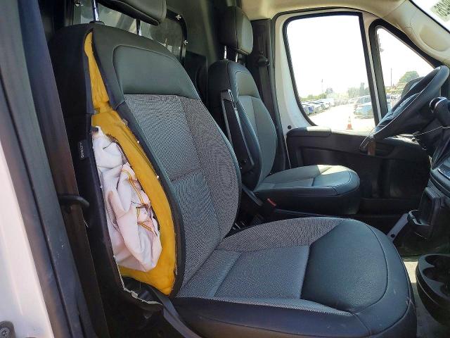 Photo 11 from auction – 2025 RAM PROMASTER 1500 with VIN 3C6LRVNG4SE533654