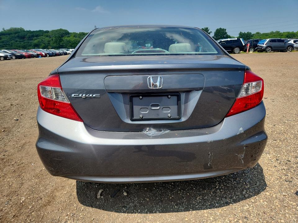 Photo 6 from auction – 2012 HONDA CIVIC with VIN 19XFB2F82CE072150