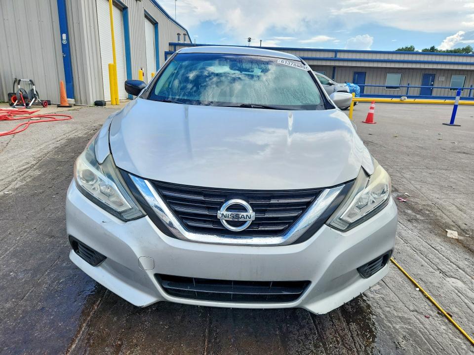 Photo 5 from auction – 2017 NISSAN ALTIMA with VIN 1N4AL3AP7HN346446