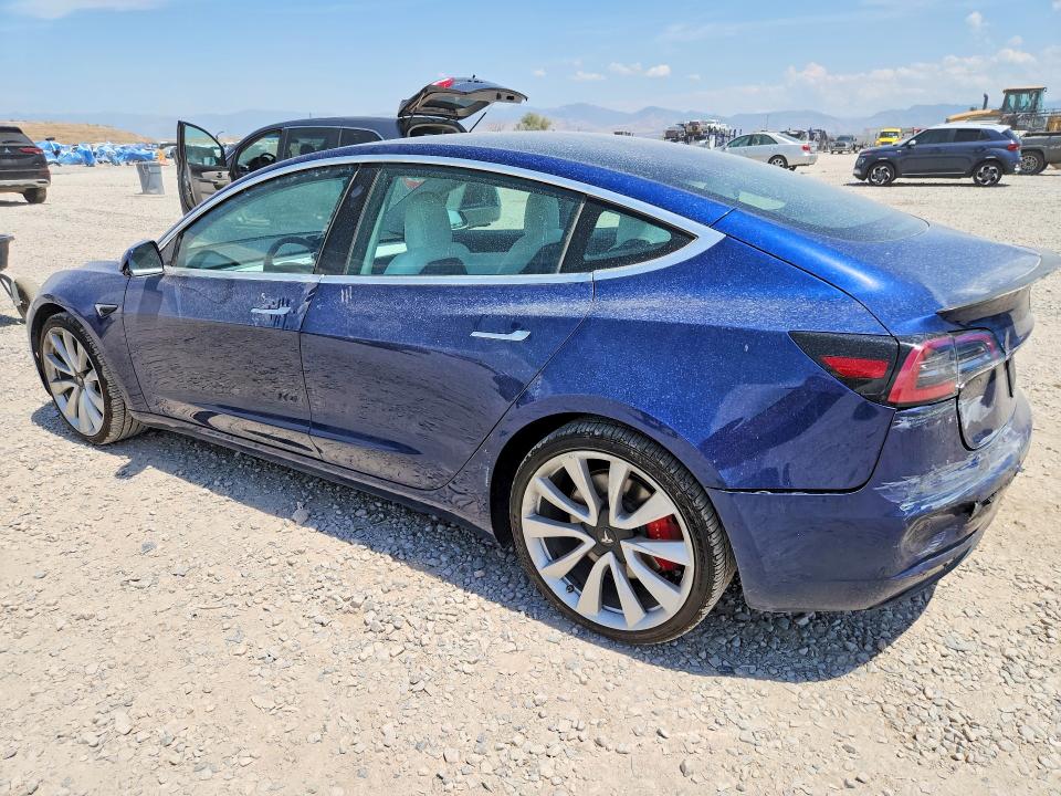 Photo 2 from auction – 2019 TESLA MODEL 3 with VIN 5YJ3E1EB6KF231701