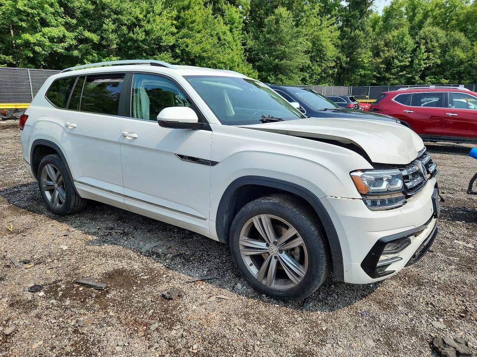 Photo 4 from auction – 2019 VOLKSWAGEN ATLAS with VIN 1V2XR2CA8KC620387
