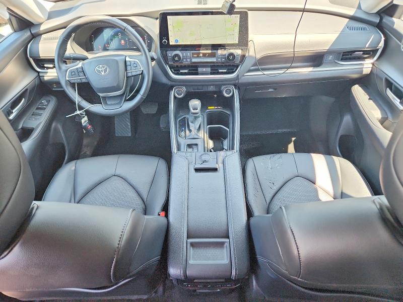 Photo 8 from auction – 2026 TOYOTA GRAND HIGHLANDER HYBRID with VIN 5TDACAB53TS071608