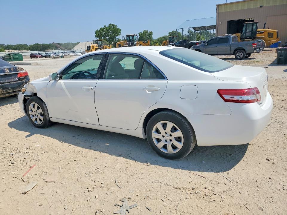 Photo 2 from auction – 2010 TOYOTA CAMRY with VIN 4T1BF3EK3AU562841