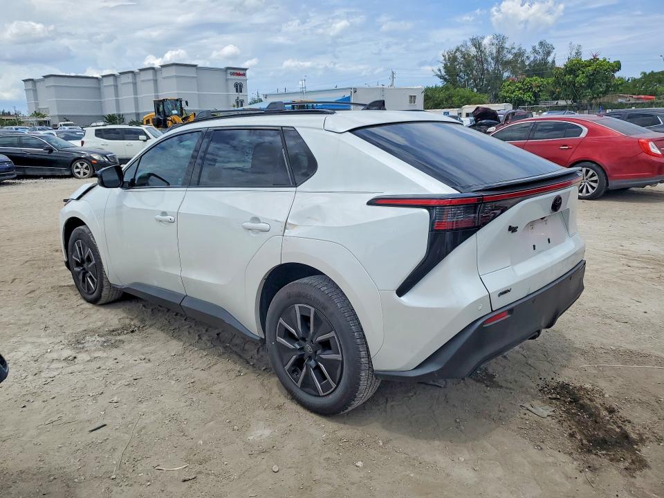 Снимка 2 от търг – 2026 TOYOTA BZ с VIN JTMBFAEBXTJ015711