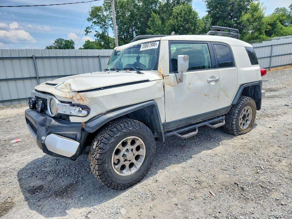 TOYOTA FJ CRUISER 2011 with VIN JTEBU4BF9BK103183 - Photo from auction