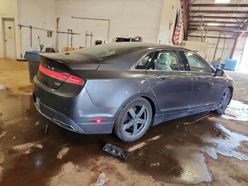 Photo 3 from auction – 2017 LINCOLN MKZ with VIN 3LN6L5LU6HR608237