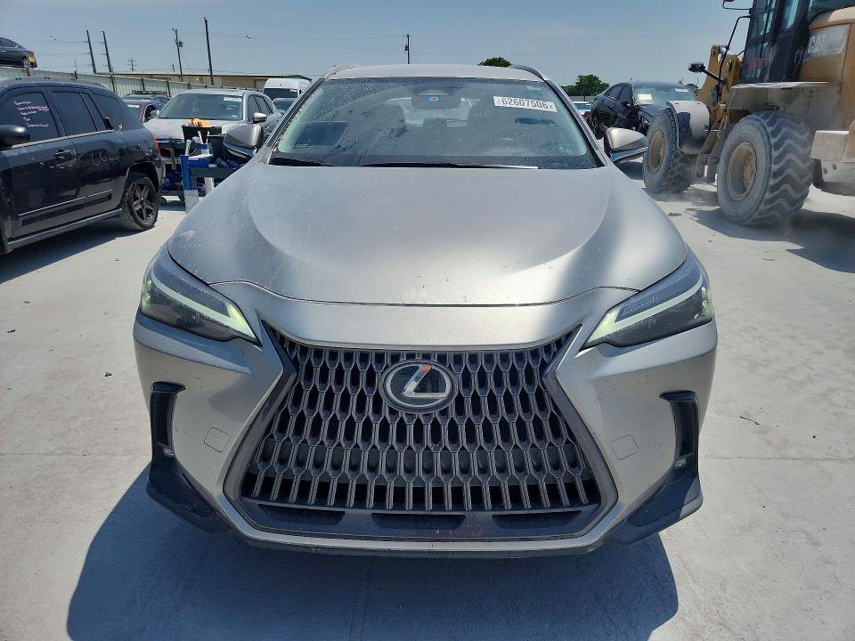 Photo 5 from auction – 2023 LEXUS NX with VIN JTJADCAZXP5010200