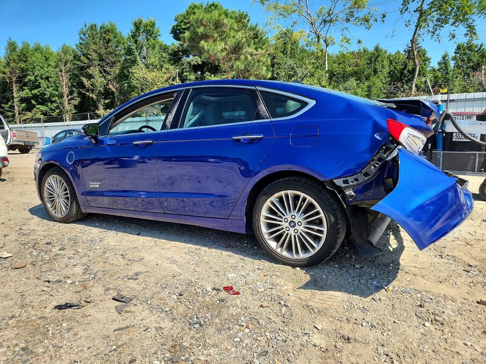 Photo 2 from auction – 2016 FORD FUSION with VIN 3FA6P0SU9GR241495