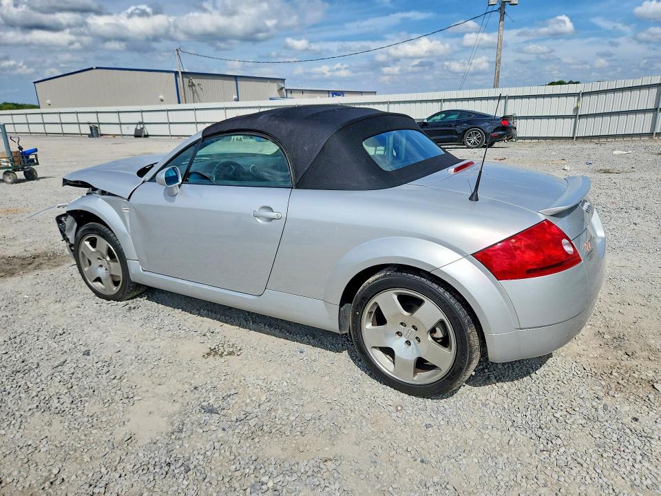 Photo 2 from auction – 2001 AUDI TT with VIN TRUUT28NX11034176
