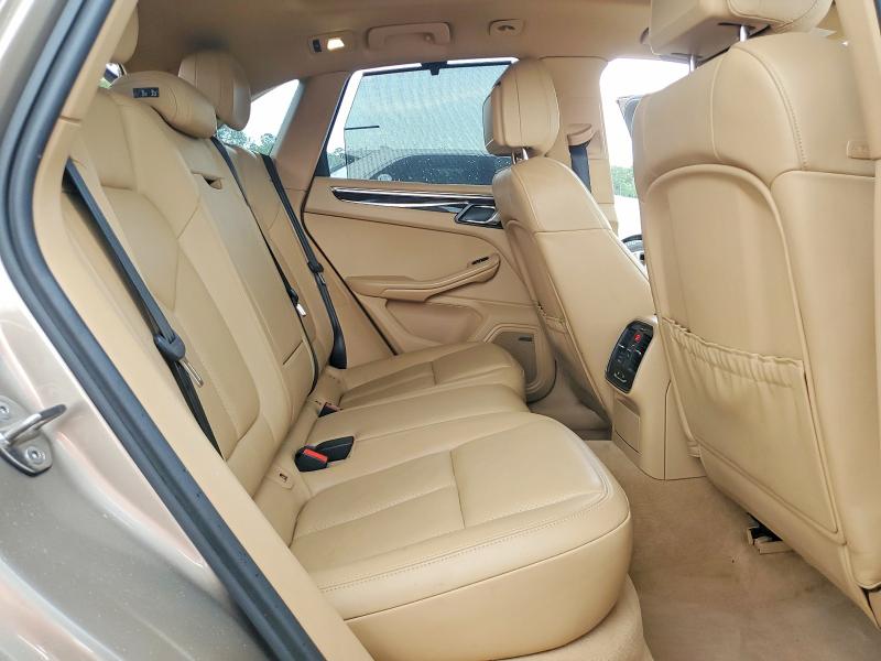 Photo 11 from auction – 2016 PORSCHE MACAN with VIN WP1AB2A50GLB44059