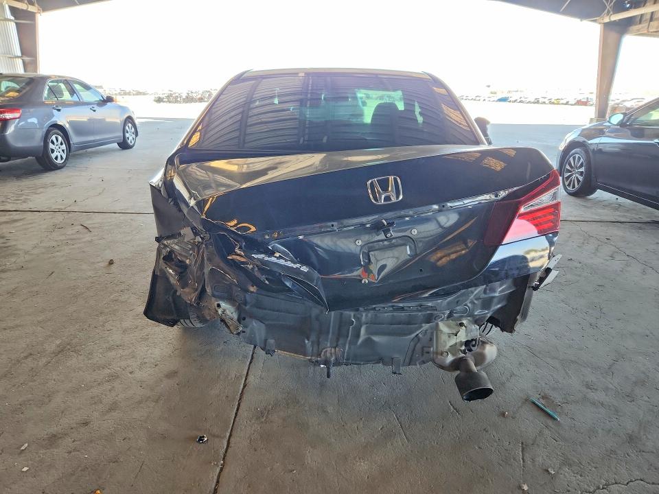 Photo 6 from auction – 2016 HONDA ACCORD with VIN 1HGCR2F34GA123323