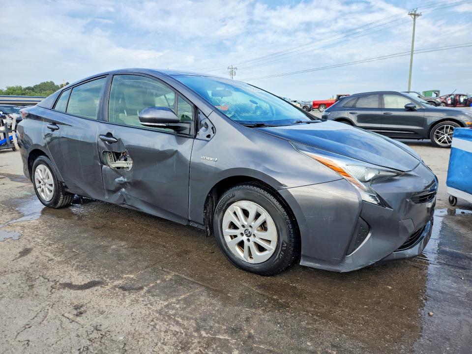 Photo 4 from auction – 2017 TOYOTA PRIUS with VIN JTDKBRFU4H3037189