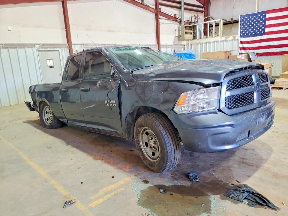 Снимка 4 от търг – 2018 RAM 1500 с VIN 1C6RR6FG4JS333531