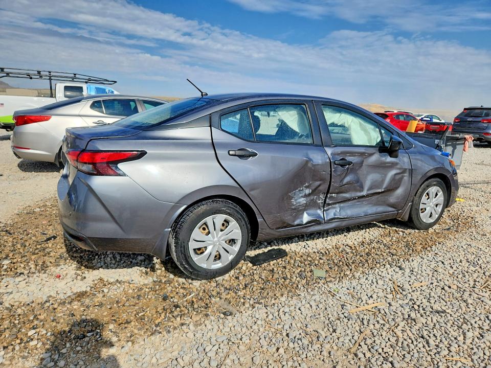 Photo 3 from auction – 2021 NISSAN VERSA with VIN 3N1CN8DV0ML896198