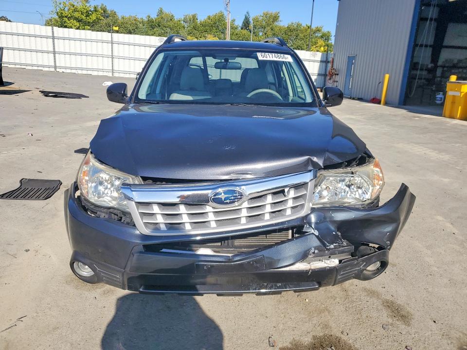 صورة رقم 5 من المزاد - 2012 SUBARU FORESTER مع VIN JF2SHAFC8CH457137