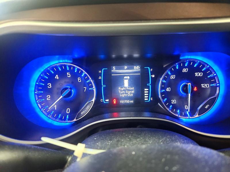 Photo 9 from auction – 2017 CHRYSLER PACIFICA with VIN 2C4RC1DG4HR514303