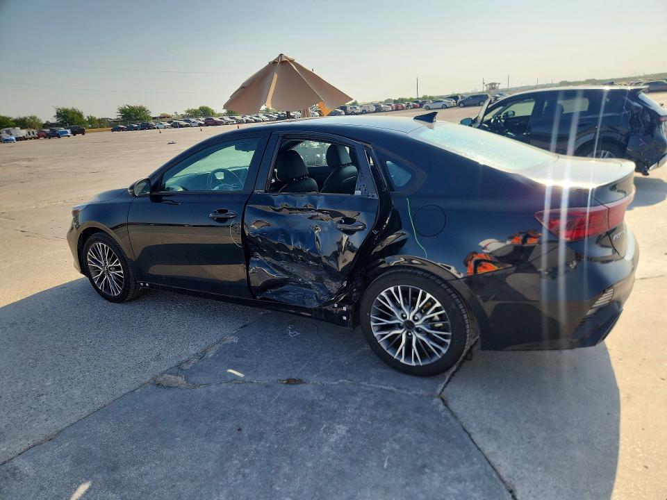Photo 2 from auction – 2023 KIA FORTE with VIN 3KPF54AD0PE618456