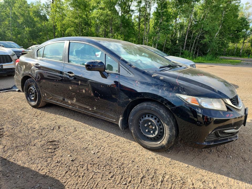 Photo 4 from auction – 2015 HONDA CIVIC with VIN 2HGFB2F41FH061633