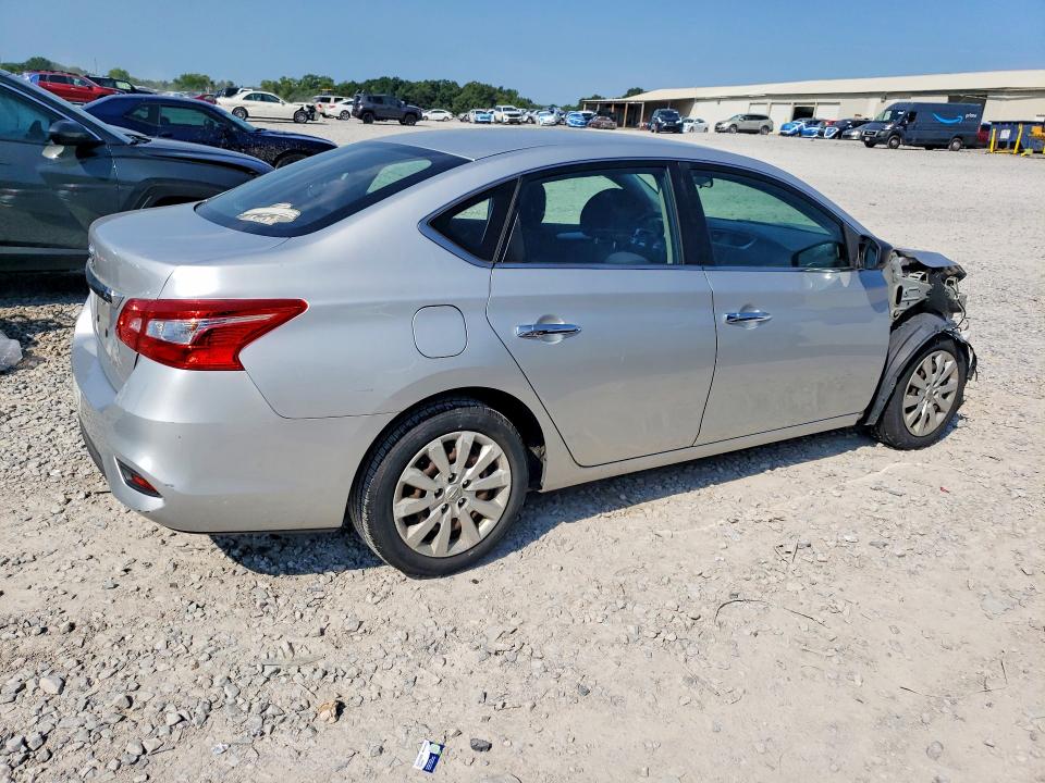 Photo 3 from auction – 2018 NISSAN SENTRA with VIN 3N1AB7AP6JY276180