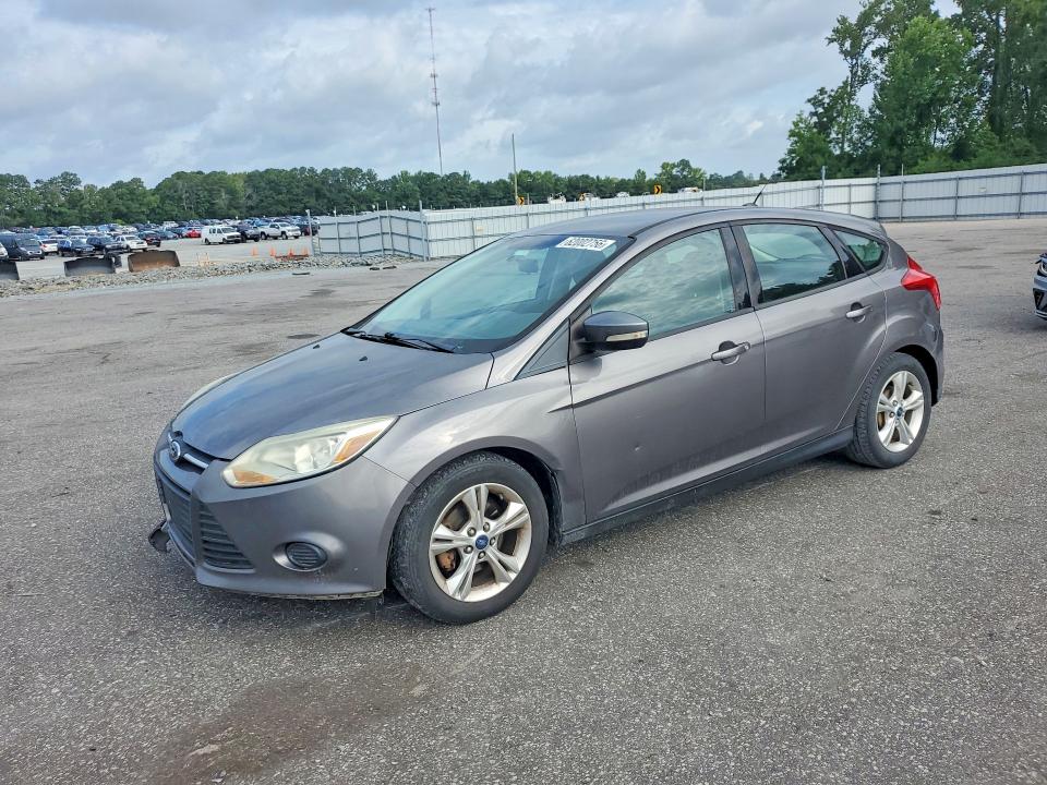 FORD FOCUS 2013 with VIN 1FADP3K22DL371233 - Photo from auction