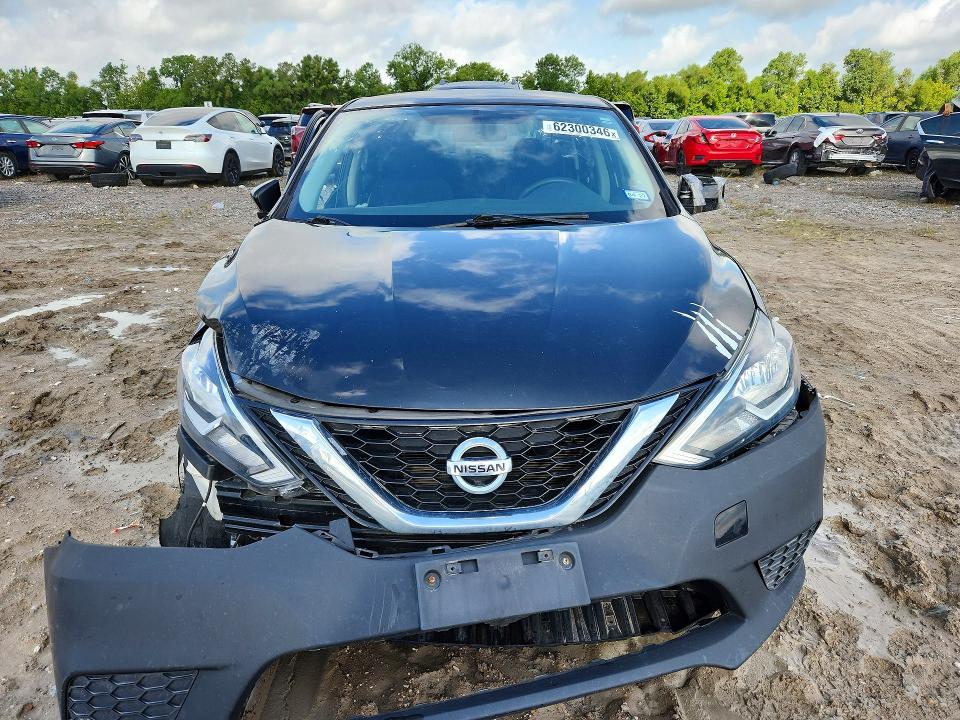 Photo 5 from auction – 2017 NISSAN SENTRA with VIN 3N1AB7AP5HY309177