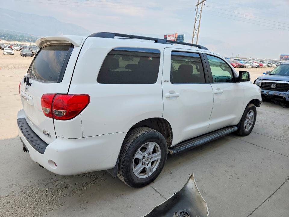Photo 3 from auction – 2013 TOYOTA SEQUOIA with VIN 5TDBY5G16DS075740