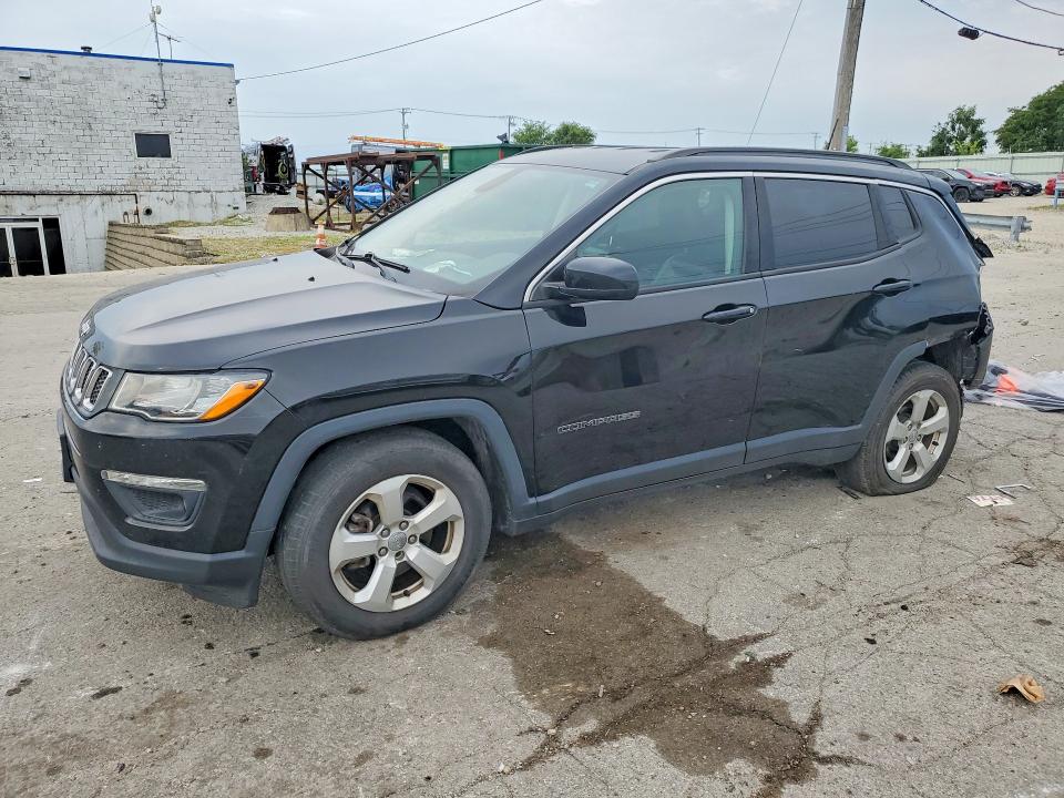 JEEP COMPASS 2018 with VIN 3C4NJCBB6JT193939 - Photo from auction