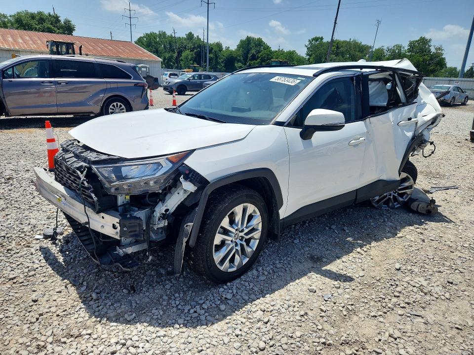 TOYOTA RAV4 2019 with VIN JTMC1RFVXKD022990 - Photo from auction