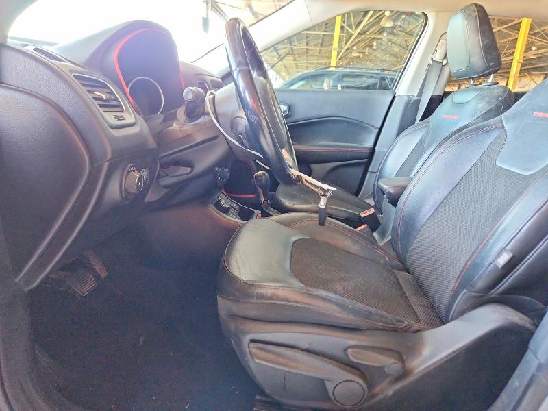 Photo 7 from auction – 2019 JEEP COMPASS with VIN 3C4NJDDB6KT617883
