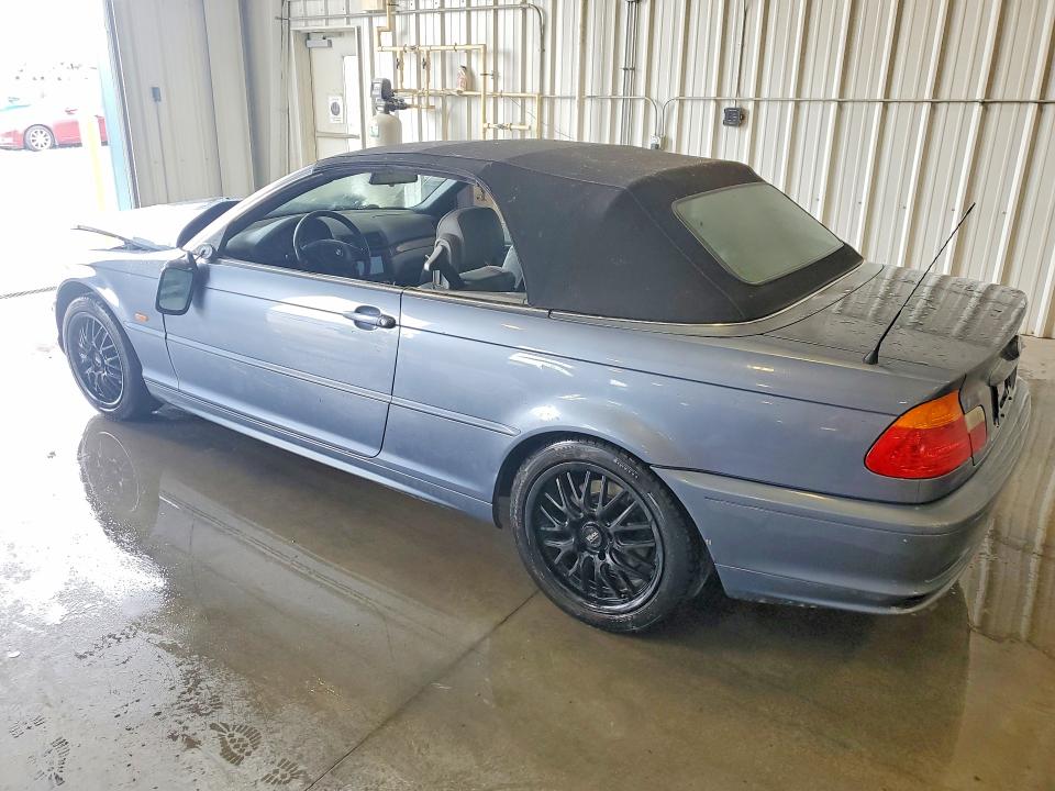 Photo 2 from auction – 2000 BMW 323 with VIN WBABR3347YEA82760