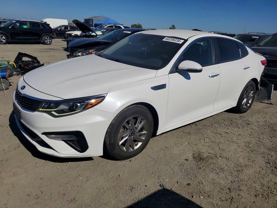 Photo 1 from auction – 2019 KIA OPTIMA with VIN 5XXGT4L37KG323207