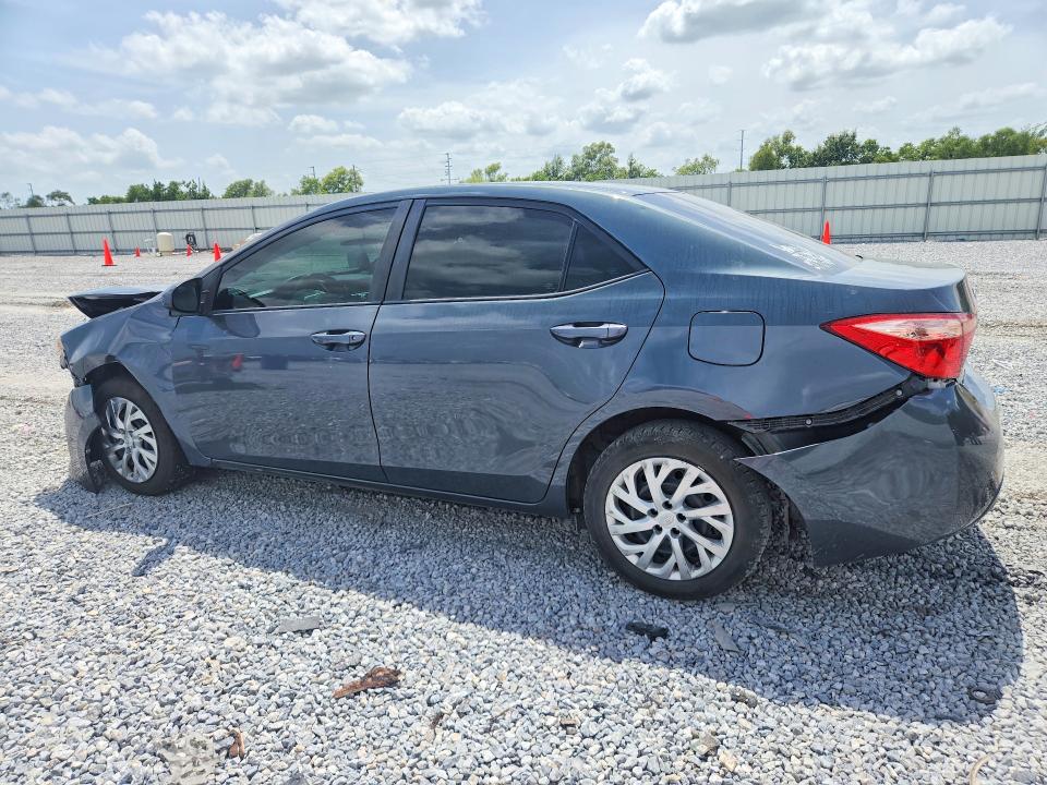 Photo 2 from auction – 2017 TOYOTA COROLLA with VIN 5YFBURHEXHP697311
