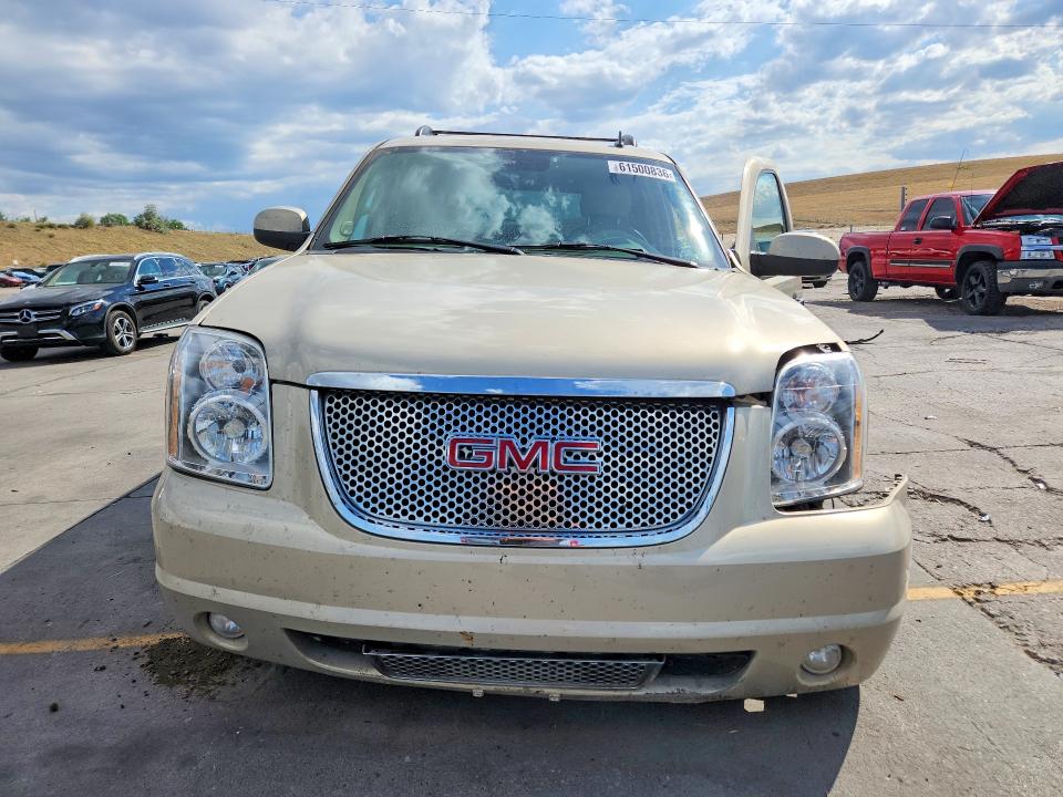 Photo 5 from auction – 2008 GMC YUKON with VIN 1GKFK63828J173974
