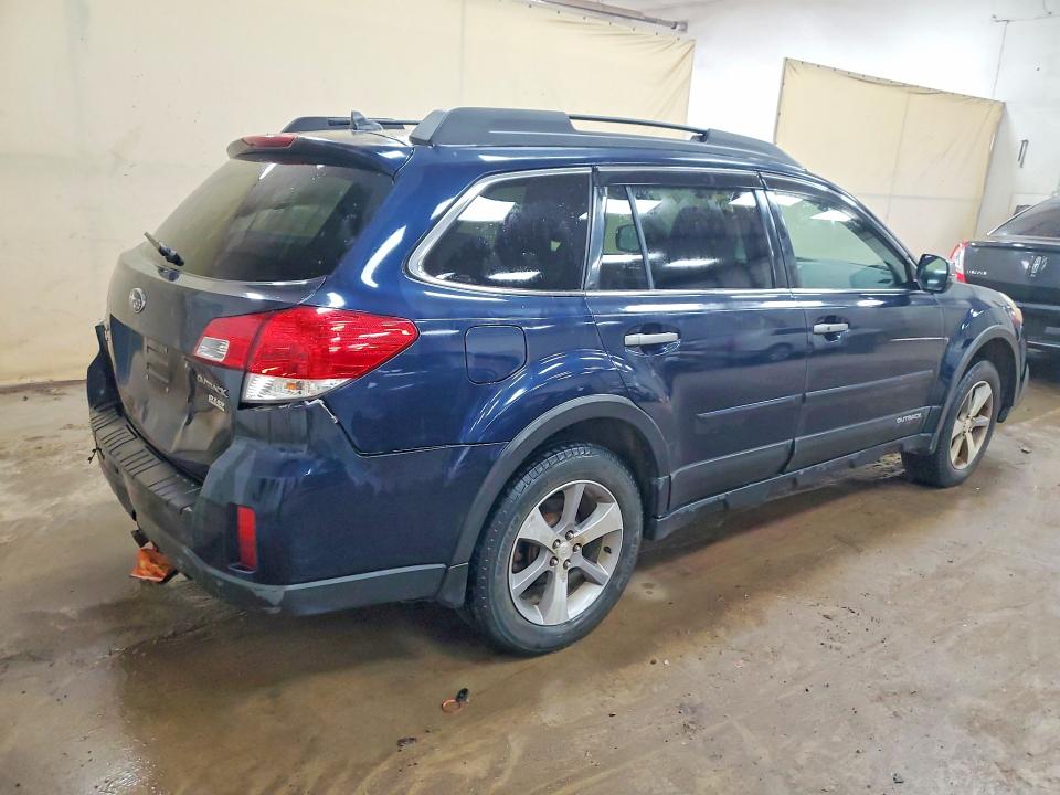 Photo 3 from auction – 2014 SUBARU OUTBACK with VIN 4S4BRBPC3E3202617
