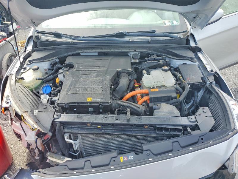 Photo 11 from auction – 2017 HYUNDAI IONIQ with VIN KMHC75LC2HU021914
