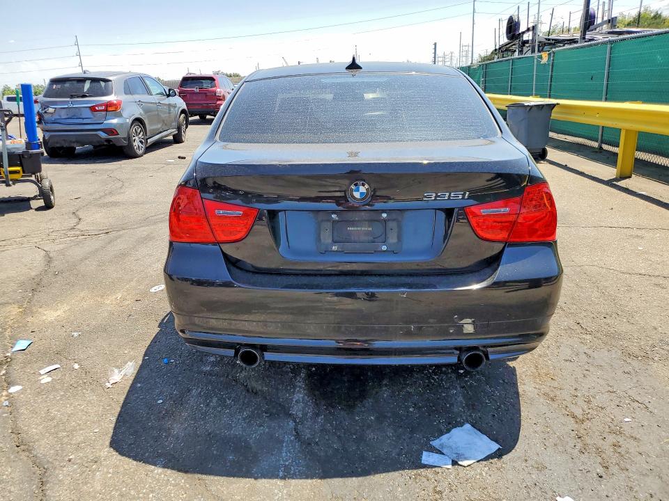 Photo 6 from auction – 2011 BMW 335 with VIN WBAPL5C59BA917426
