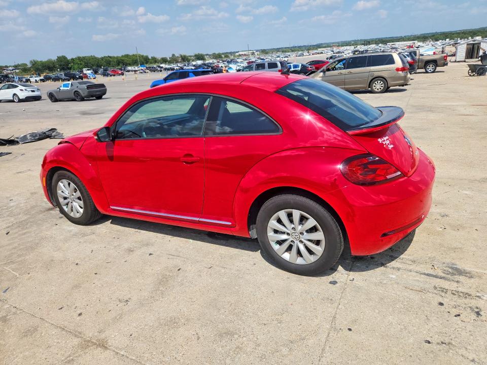 Photo 2 from auction – 2019 VOLKSWAGEN BEETLE with VIN 3VWFD7AT4KM710810