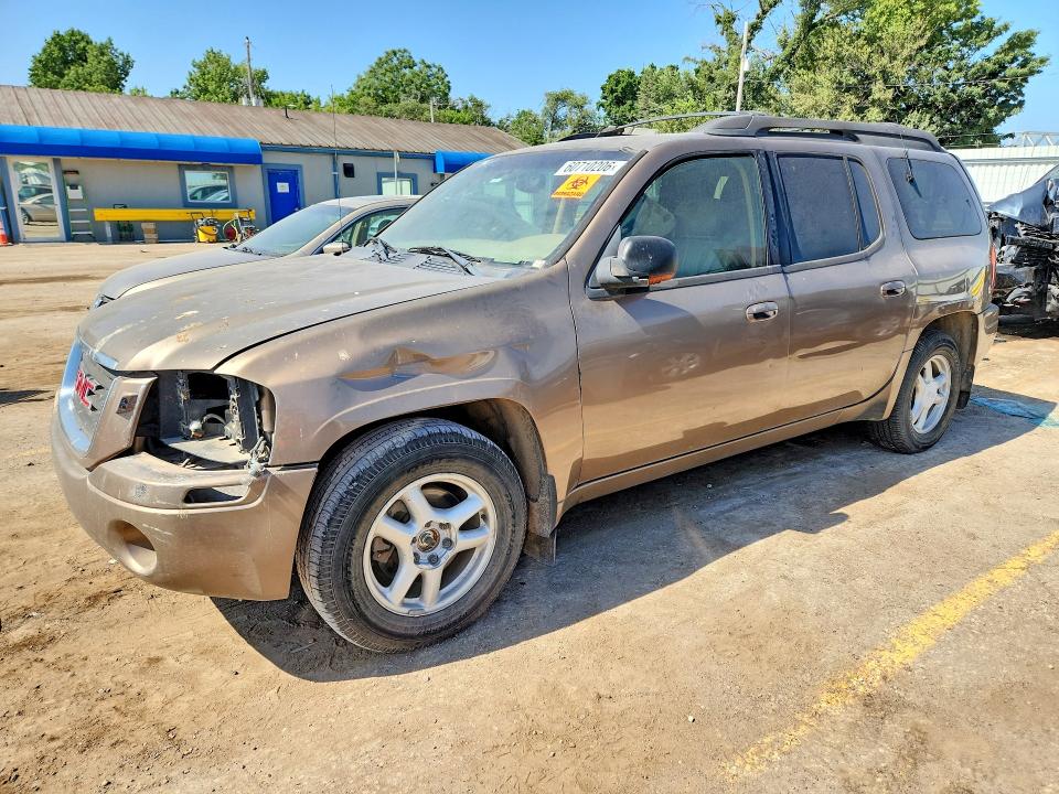 GMC ENVOY 2003 with VIN 1GKET16S636116322 - Photo from auction