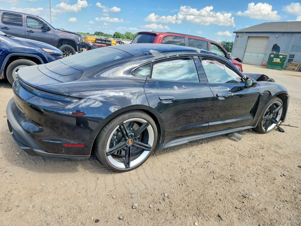 Photo 3 from auction – 2021 PORSCHE TAYCAN with VIN WP0AC2Y11MSA62167