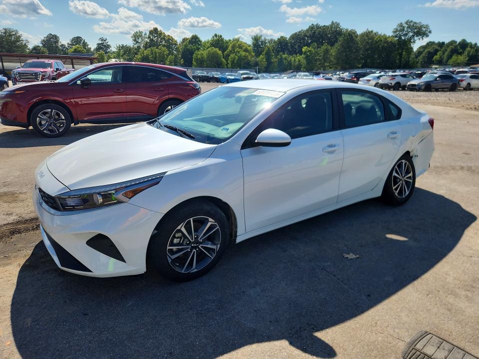 KIA FORTE 2024 with VIN 3KPF24AD5RE756490 - Photo from auction