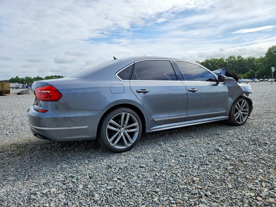 Photo 3 from auction – 2016 VOLKSWAGEN PASSAT with VIN 1VWAT7A30GC067314